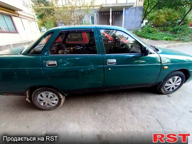 Зеленый ВАЗ 2110, объемом двигателя 1.5 л и пробегом 280 тыс. км за 900 $, фото 1 на Automoto.ua