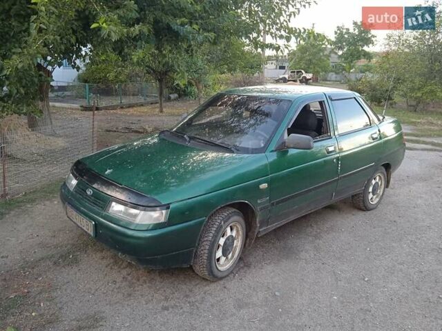 Зеленый ВАЗ 2110, объемом двигателя 1.6 л и пробегом 350 тыс. км за 1600 $, фото 1 на Automoto.ua