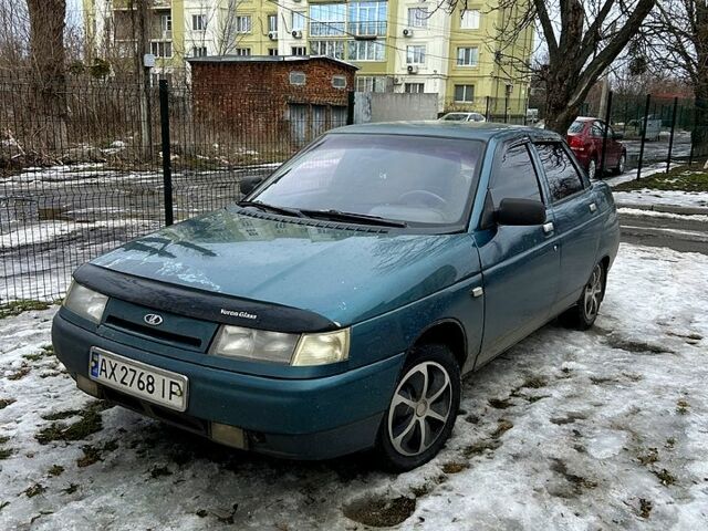 Зеленый ВАЗ 2110, объемом двигателя 1.5 л и пробегом 300 тыс. км за 1420 $, фото 1 на Automoto.ua