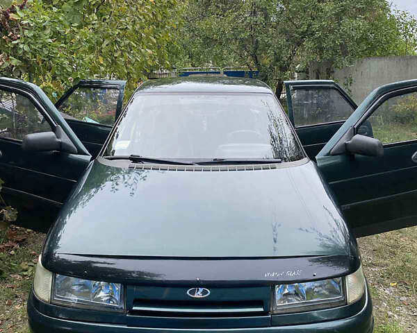Зелений ВАЗ 2110, об'ємом двигуна 1.5 л та пробігом 249 тис. км за 2000 $, фото 1 на Automoto.ua
