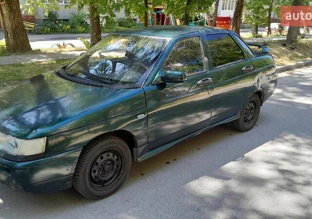 Зеленый ВАЗ 2110, объемом двигателя 1.5 л и пробегом 333 тыс. км за 1100 $, фото 1 на Automoto.ua