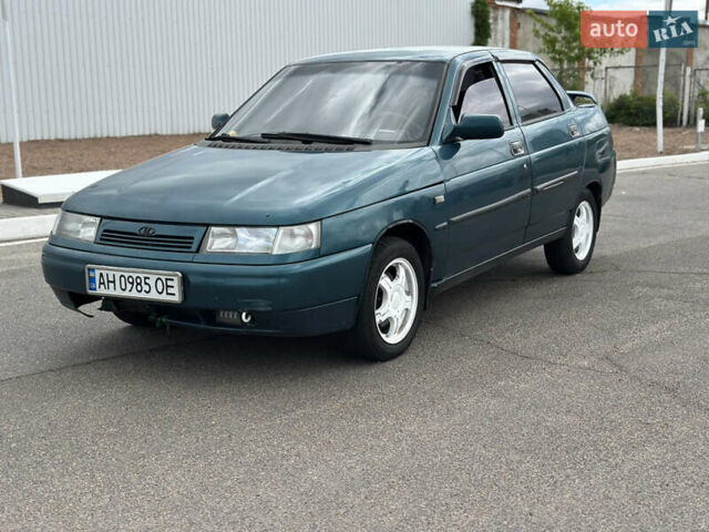 Зеленый ВАЗ 2110, объемом двигателя 1.5 л и пробегом 250 тыс. км за 1500 $, фото 1 на Automoto.ua