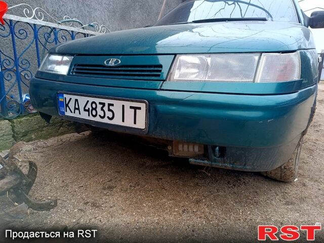 Зеленый ВАЗ 2110, объемом двигателя 1.5 л и пробегом 300 тыс. км за 1600 $, фото 1 на Automoto.ua