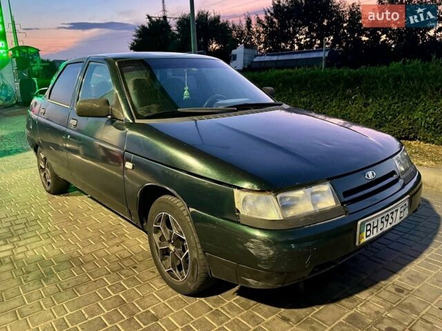 Зеленый ВАЗ 2110, объемом двигателя 1.5 л и пробегом 250 тыс. км за 1200 $, фото 1 на Automoto.ua