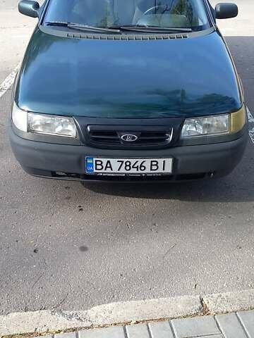 Зеленый ВАЗ 2110, объемом двигателя 1.5 л и пробегом 210 тыс. км за 2100 $, фото 1 на Automoto.ua