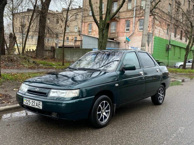 Зеленый ВАЗ 2110, объемом двигателя 1 л и пробегом 137 тыс. км за 1550 $, фото 1 на Automoto.ua