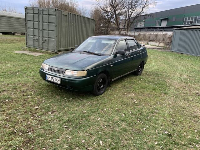 Зеленый ВАЗ 2110, объемом двигателя 1.5 л и пробегом 300 тыс. км за 750 $, фото 1 на Automoto.ua