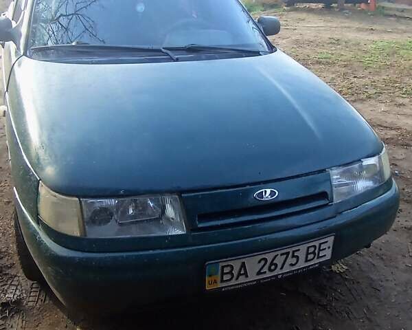 Зеленый ВАЗ 2110, объемом двигателя 1.5 л и пробегом 200 тыс. км за 1500 $, фото 1 на Automoto.ua