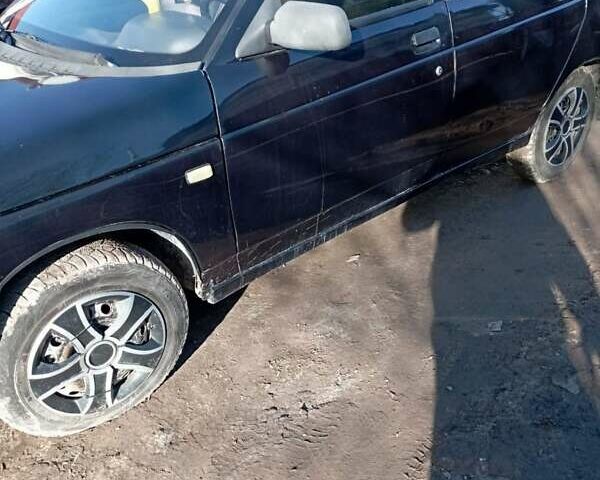 Зеленый ВАЗ 2110, объемом двигателя 1.5 л и пробегом 400 тыс. км за 1400 $, фото 1 на Automoto.ua