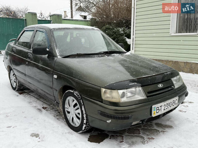 Зеленый ВАЗ 2110, объемом двигателя 1.5 л и пробегом 210 тыс. км за 1349 $, фото 1 на Automoto.ua