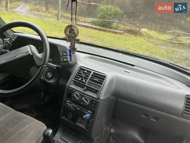 Зеленый ВАЗ 2110, объемом двигателя 1.5 л и пробегом 300 тыс. км за 700 $, фото 1 на Automoto.ua