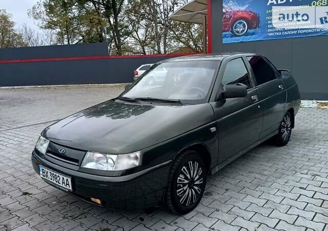 Зеленый ВАЗ 2110, объемом двигателя 1.5 л и пробегом 296 тыс. км за 1650 $, фото 1 на Automoto.ua