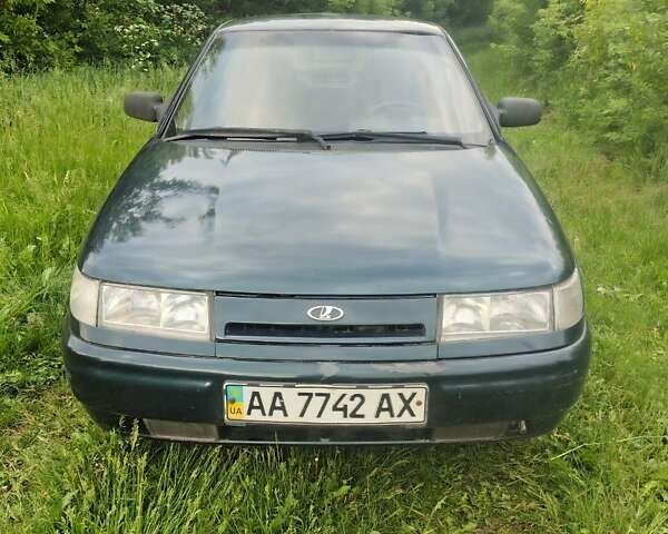 Зеленый ВАЗ 2110, объемом двигателя 1.6 л и пробегом 192 тыс. км за 1350 $, фото 1 на Automoto.ua