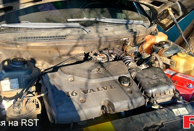 Зеленый ВАЗ 2110, объемом двигателя 1.6 л и пробегом 170 тыс. км за 2000 $, фото 1 на Automoto.ua