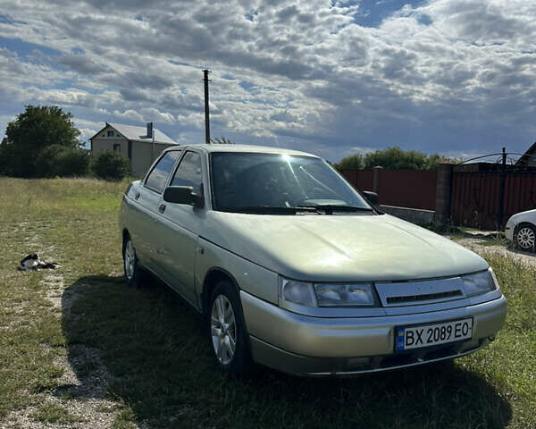 Зеленый ВАЗ 2110, объемом двигателя 1.6 л и пробегом 251 тыс. км за 1800 $, фото 1 на Automoto.ua
