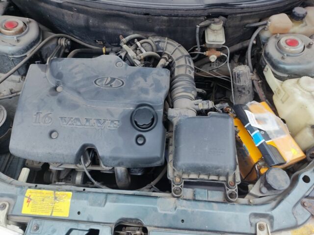 Зеленый ВАЗ 2110, объемом двигателя 1.6 л и пробегом 303 тыс. км за 1419 $, фото 1 на Automoto.ua