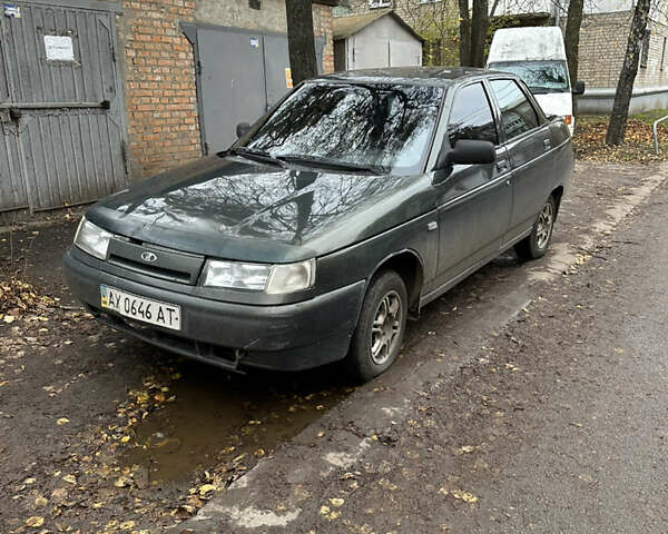 Зеленый ВАЗ 2110, объемом двигателя 1.6 л и пробегом 365 тыс. км за 1500 $, фото 1 на Automoto.ua