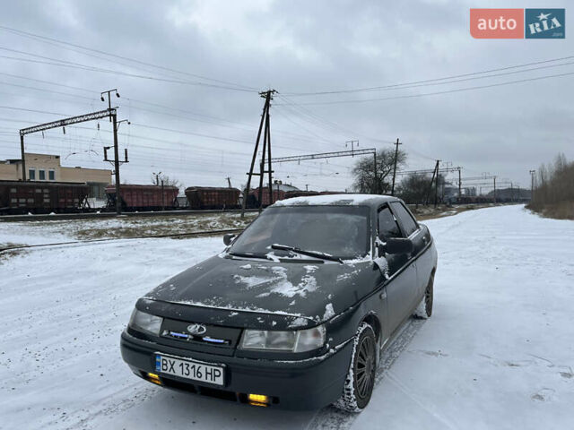 Зеленый ВАЗ 2110, объемом двигателя 1.6 л и пробегом 304 тыс. км за 1900 $, фото 1 на Automoto.ua