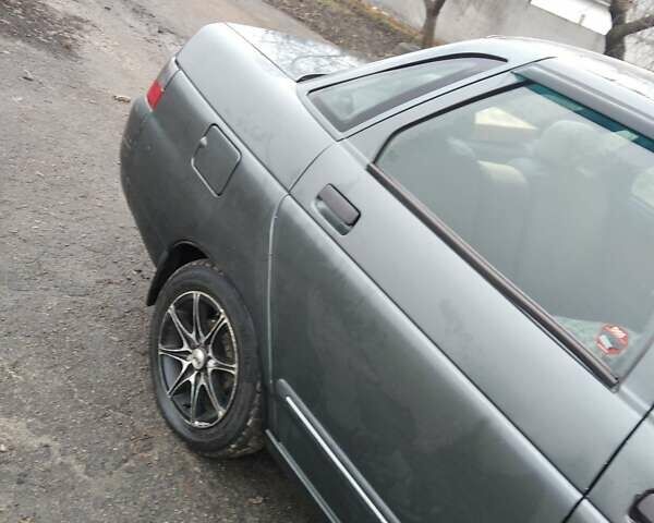 Зеленый ВАЗ 2110, объемом двигателя 1.6 л и пробегом 130 тыс. км за 1500 $, фото 1 на Automoto.ua