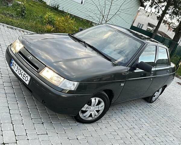 Зеленый ВАЗ 2110, объемом двигателя 1.6 л и пробегом 180 тыс. км за 1700 $, фото 1 на Automoto.ua