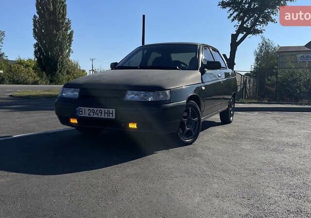 Зеленый ВАЗ 2110, объемом двигателя 1.6 л и пробегом 385 тыс. км за 1700 $, фото 1 на Automoto.ua