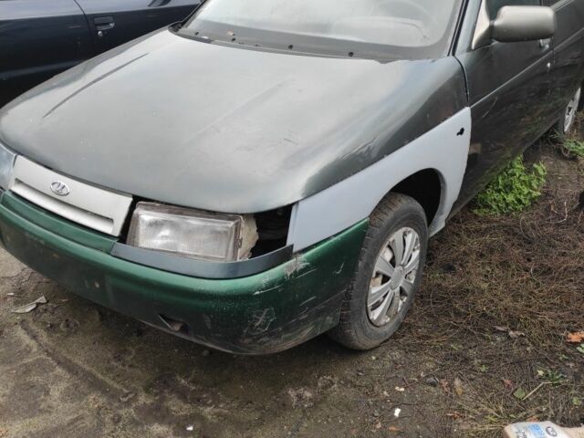 Зеленый ВАЗ 2110, объемом двигателя 1.6 л и пробегом 300 тыс. км за 638 $, фото 1 на Automoto.ua