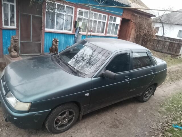 Зеленый ВАЗ 2110, объемом двигателя 1 л и пробегом 138 тыс. км за 1900 $, фото 1 на Automoto.ua