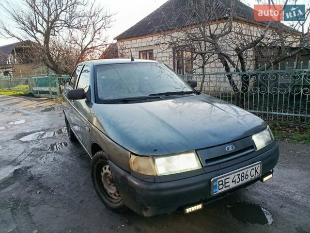 Зеленый ВАЗ 2110, объемом двигателя 1.6 л и пробегом 370 тыс. км за 1500 $, фото 1 на Automoto.ua