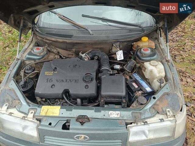 Зеленый ВАЗ 2110, объемом двигателя 1.6 л и пробегом 510 тыс. км за 1500 $, фото 1 на Automoto.ua