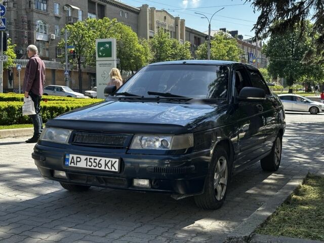 Зеленый ВАЗ 2110, объемом двигателя 1.6 л и пробегом 300 тыс. км за 1550 $, фото 1 на Automoto.ua