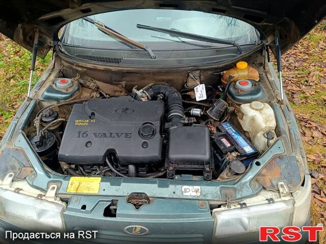 Зеленый ВАЗ 2110, объемом двигателя 1.6 л и пробегом 510 тыс. км за 1500 $, фото 1 на Automoto.ua