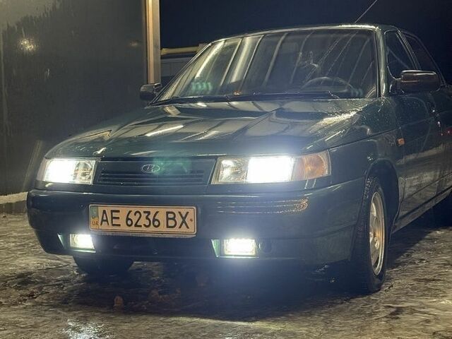 Зеленый ВАЗ 2110, объемом двигателя 1.6 л и пробегом 200 тыс. км за 2100 $, фото 1 на Automoto.ua