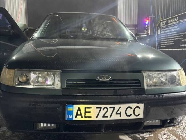 Зеленый ВАЗ 2110, объемом двигателя 1.6 л и пробегом 180 тыс. км за 2100 $, фото 1 на Automoto.ua