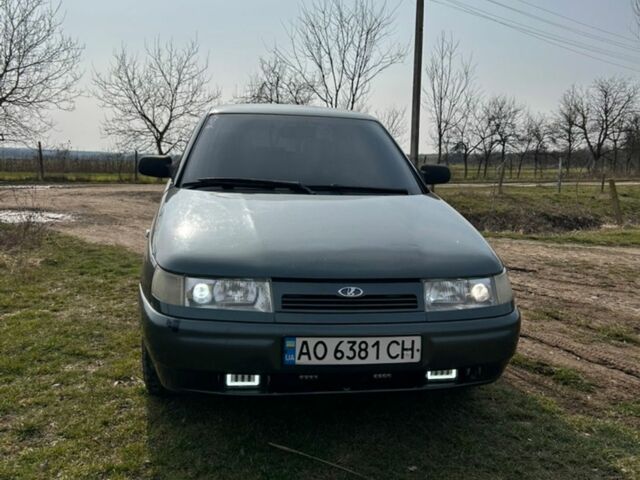 Зелений ВАЗ 2110, об'ємом двигуна 1.6 л та пробігом 193 тис. км за 2000 $, фото 1 на Automoto.ua