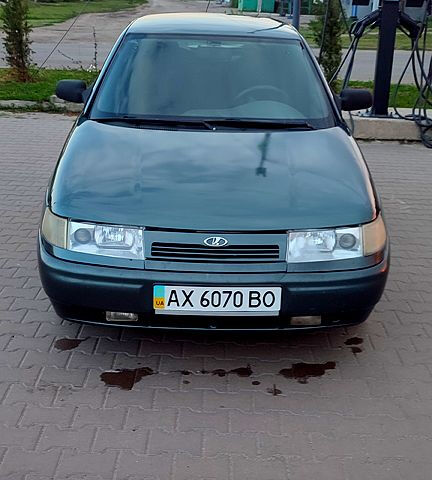 Зеленый ВАЗ 2110, объемом двигателя 1.6 л и пробегом 267 тыс. км за 2400 $, фото 1 на Automoto.ua