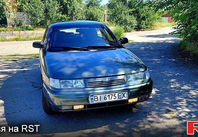 Зеленый ВАЗ 2110, объемом двигателя 1.6 л и пробегом 179 тыс. км за 2250 $, фото 1 на Automoto.ua