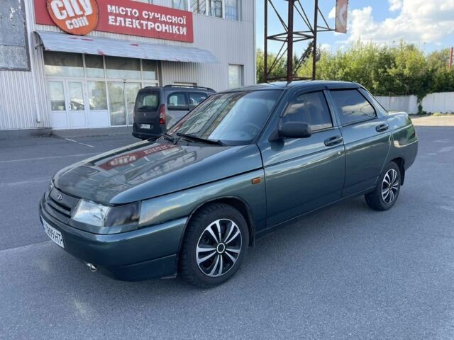 Зеленый ВАЗ 2110, объемом двигателя 1.6 л и пробегом 250 тыс. км за 1700 $, фото 1 на Automoto.ua