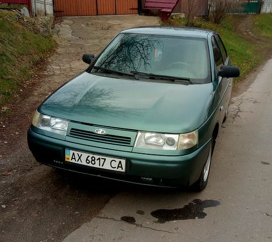 Зеленый ВАЗ 2110, объемом двигателя 1.6 л и пробегом 19000 тыс. км за 2100 $, фото 1 на Automoto.ua