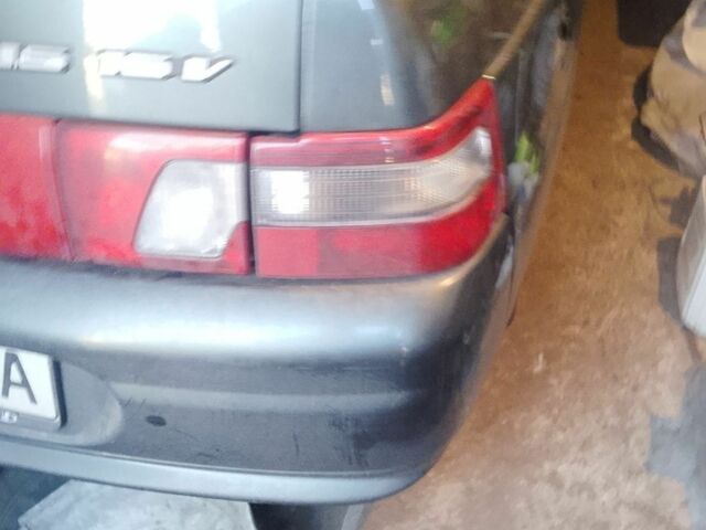 Зеленый ВАЗ 2110, объемом двигателя 1.6 л и пробегом 115 тыс. км за 2500 $, фото 1 на Automoto.ua