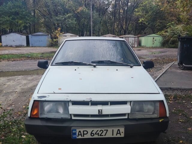 Белый ВАЗ 21108, объемом двигателя 1.5 л и пробегом 220 тыс. км за 239 $, фото 1 на Automoto.ua