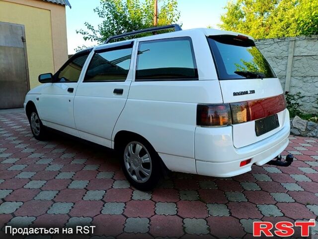 Белый ВАЗ 2111, объемом двигателя 1.6 л и пробегом 125 тыс. км за 3200 $, фото 1 на Automoto.ua