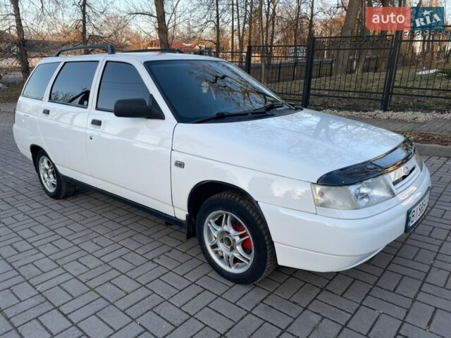 Белый ВАЗ 2111, объемом двигателя 1.6 л и пробегом 165 тыс. км за 2500 $, фото 1 на Automoto.ua