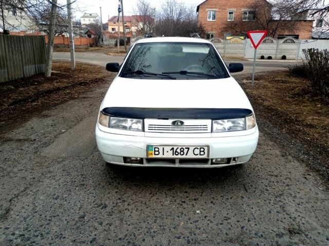 Белый ВАЗ 2111, объемом двигателя 1.6 л и пробегом 200 тыс. км за 2090 $, фото 1 на Automoto.ua