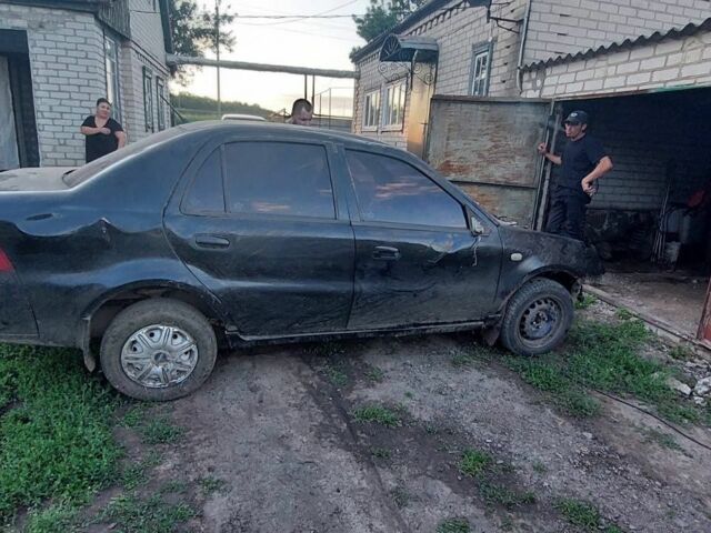 Черный ВАЗ 2111, объемом двигателя 0 л и пробегом 150 тыс. км за 686 $, фото 1 на Automoto.ua