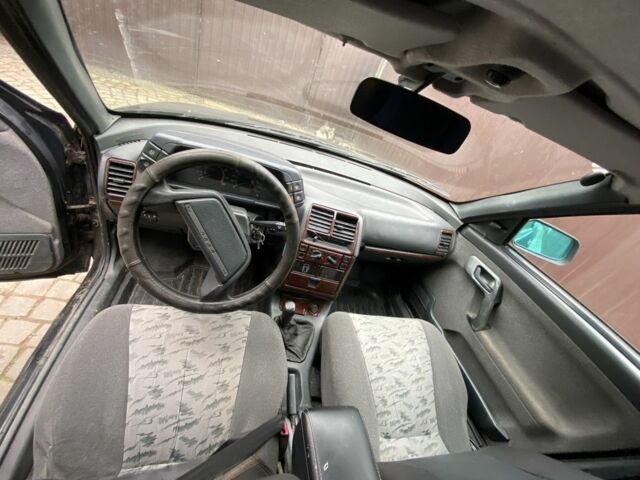 Черный ВАЗ 2111, объемом двигателя 1.6 л и пробегом 230 тыс. км за 1200 $, фото 1 на Automoto.ua