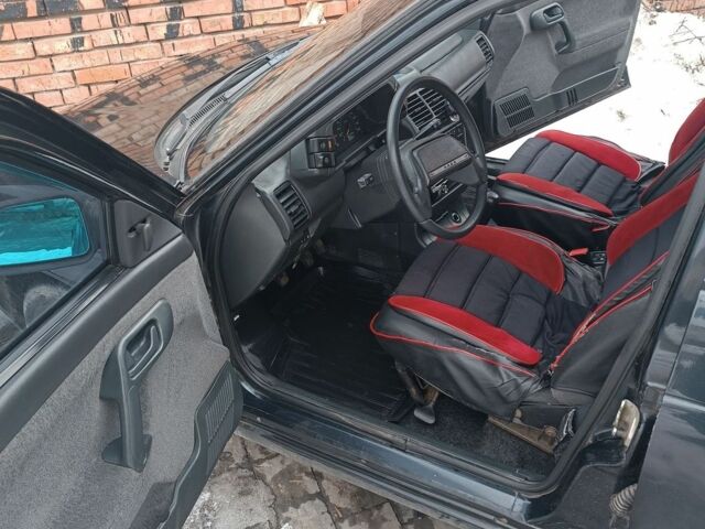 Чорний ВАЗ 2111, об'ємом двигуна 1.6 л та пробігом 210 тис. км за 2000 $, фото 1 на Automoto.ua
