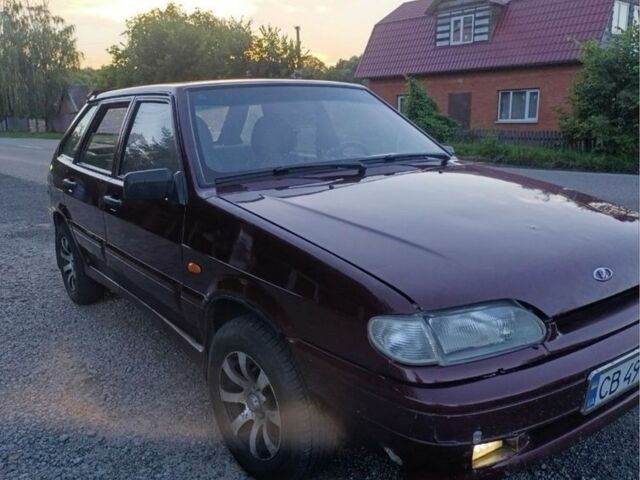 Красный ВАЗ 2111, объемом двигателя 1.5 л и пробегом 180 тыс. км за 1551 $, фото 1 на Automoto.ua