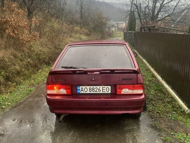 Красный ВАЗ 2111, объемом двигателя 1.5 л и пробегом 186 тыс. км за 600 $, фото 1 на Automoto.ua