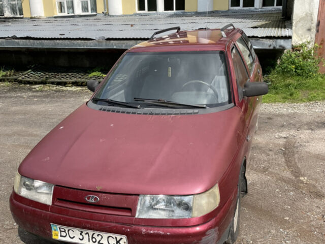 Красный ВАЗ 2111, объемом двигателя 1.5 л и пробегом 383 тыс. км за 1150 $, фото 1 на Automoto.ua