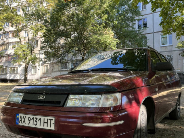 Красный ВАЗ 2111, объемом двигателя 1.6 л и пробегом 161 тыс. км за 2400 $, фото 1 на Automoto.ua